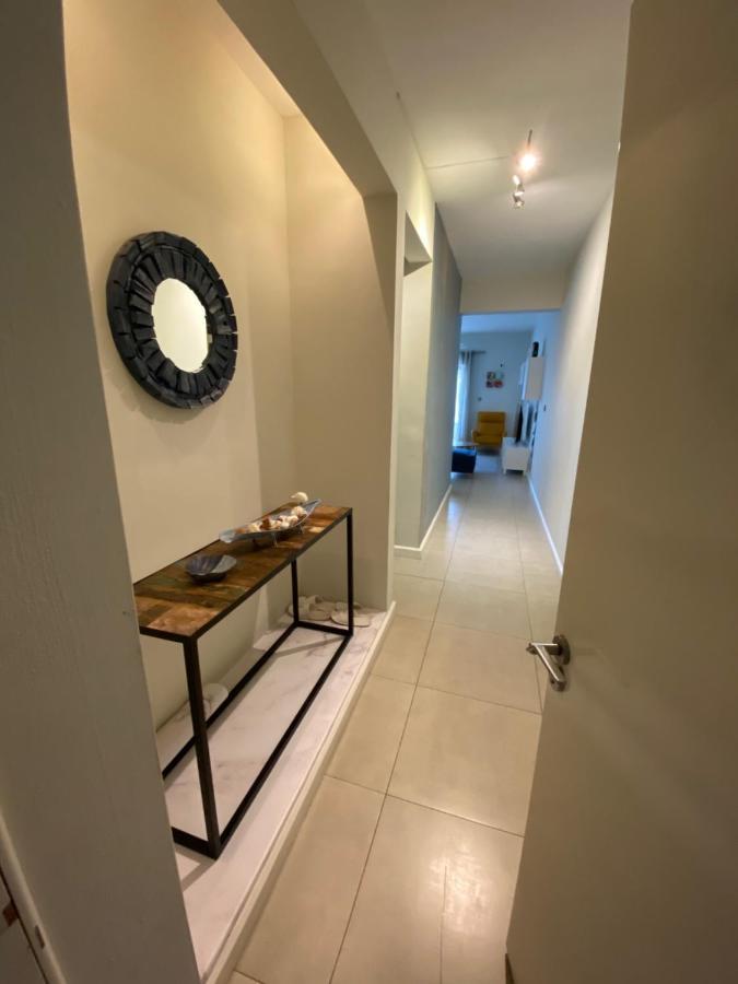 Beachcove Apartment 2 Pereybere Beach Eksteriør bilde