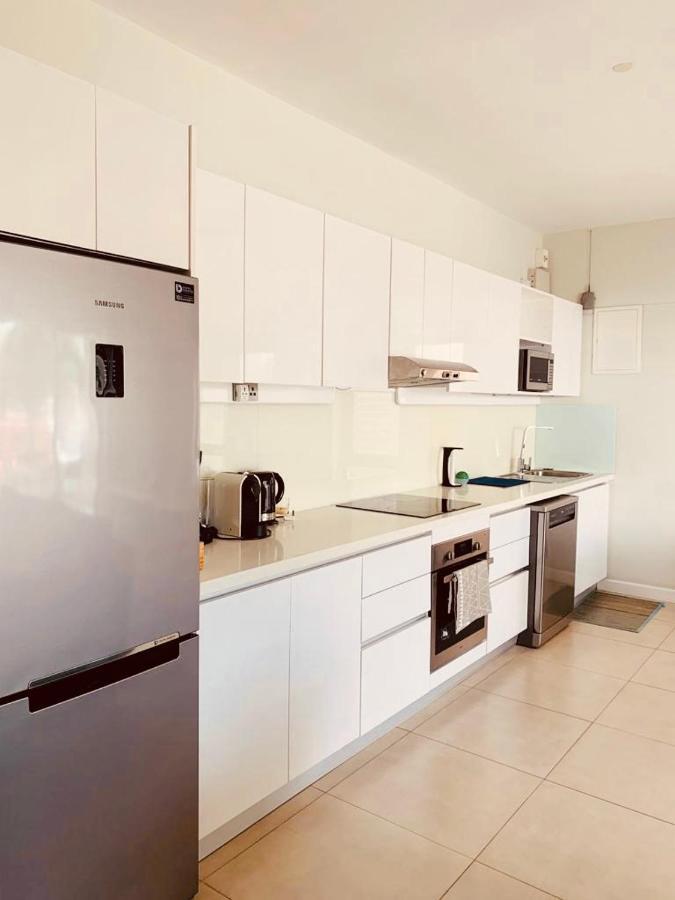 Beachcove Apartment 2 Pereybere Beach Eksteriør bilde