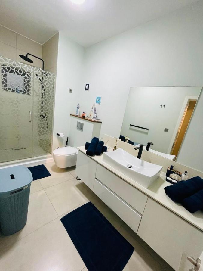 Beachcove Apartment 2 Pereybere Beach Eksteriør bilde