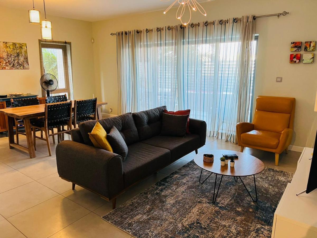 Beachcove Apartment 2 Pereybere Beach Eksteriør bilde